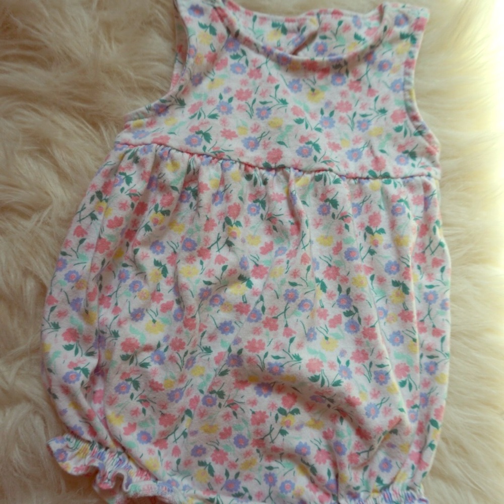 Old Navy one piece, 3-6M